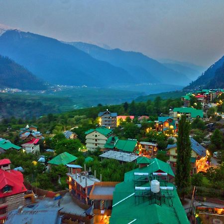 Отель Swastik Grand Manali Экстерьер фото