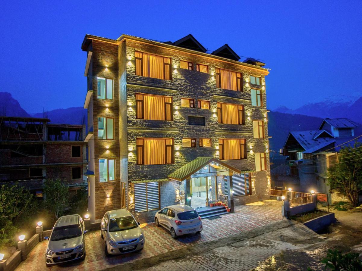 Отель Swastik Grand Manali Экстерьер фото