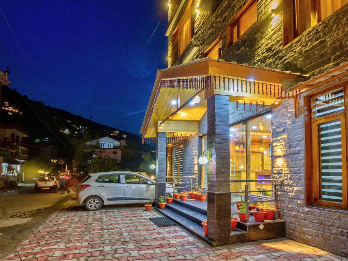 Отель Swastik Grand Manali Экстерьер фото